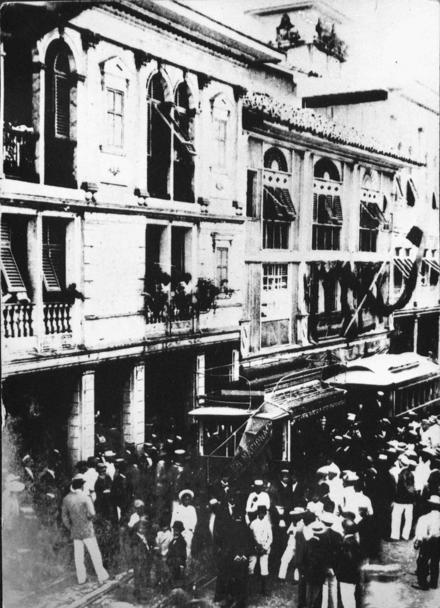 Teatro Olmedo de Guayaquil, 1912. Archivo histórico del Ministerio de Cultura y Patrimonio